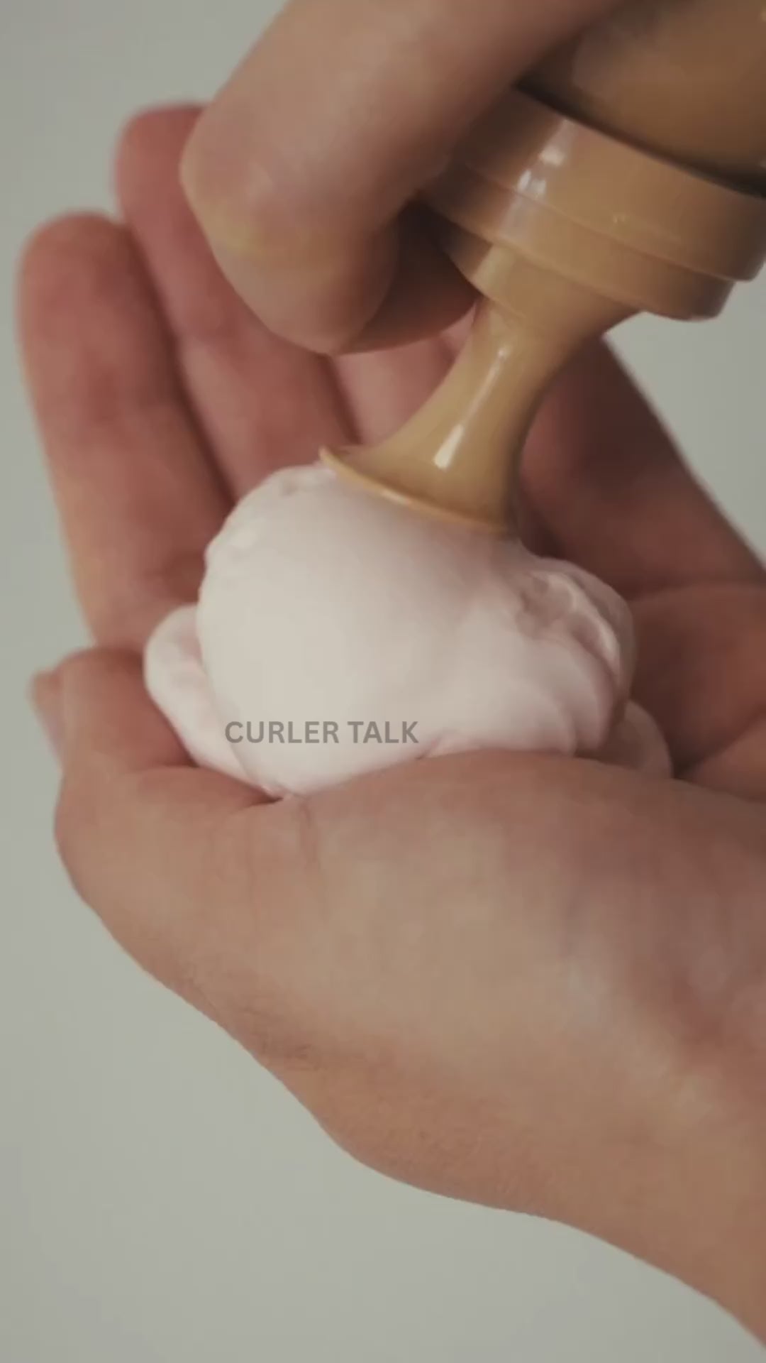 Load video: CURLER TALK Pink Mousse